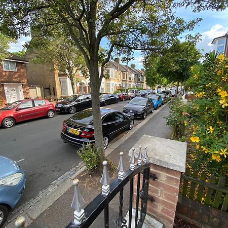 Grand Heights LUXURY Suites London Exterior foto